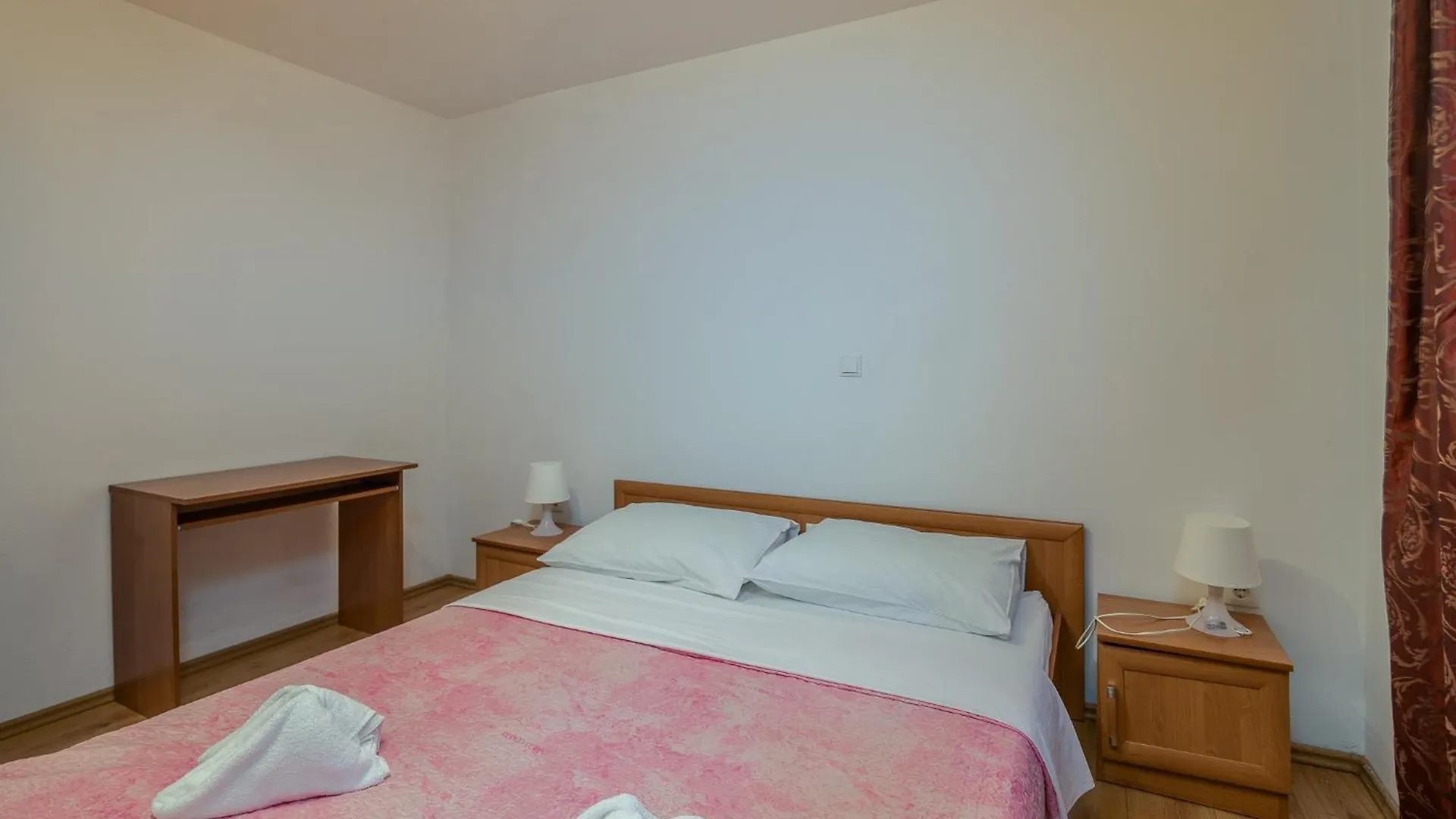 Apartments Katja Njivice Croatia